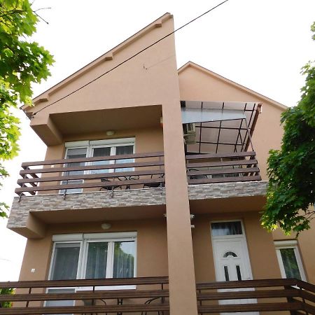 Wesselényi Apartmanház Hajdúszoboszló Exterior foto