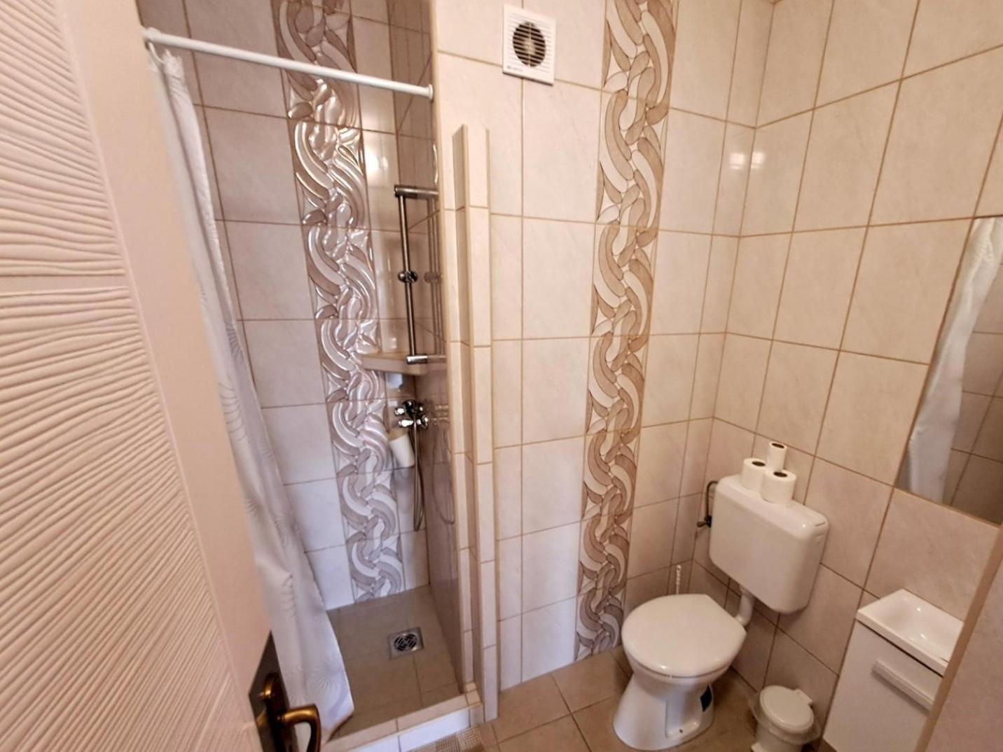 Wesselényi Apartmanház Hajdúszoboszló Exterior foto