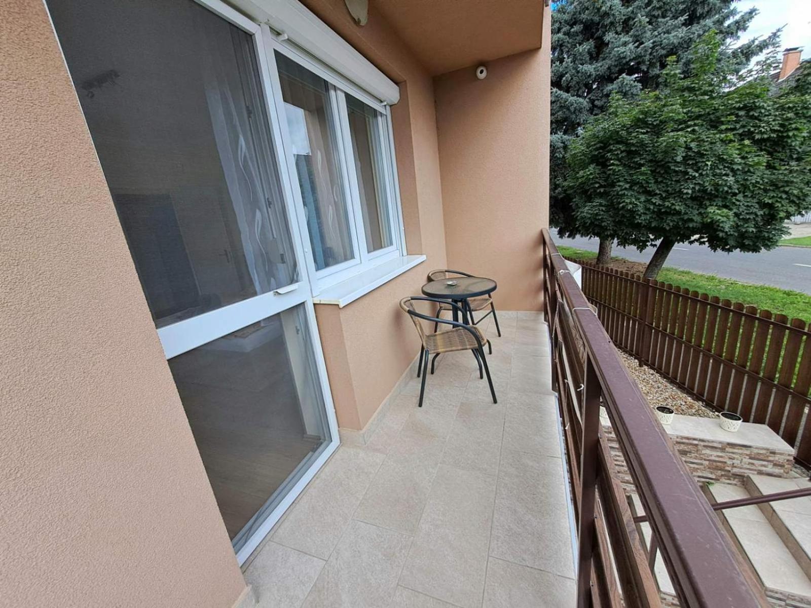 Wesselényi Apartmanház Hajdúszoboszló Exterior foto